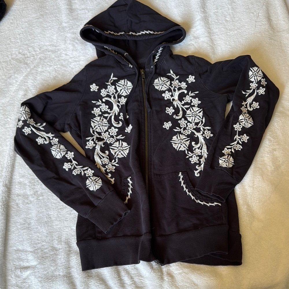 INC International Concepts Black and White Floral Hoodie